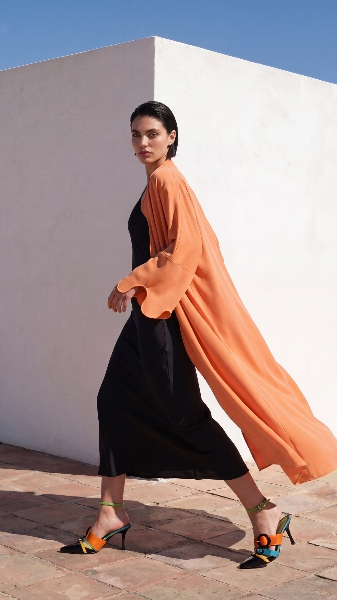 S103 | Curve in Amber Orange