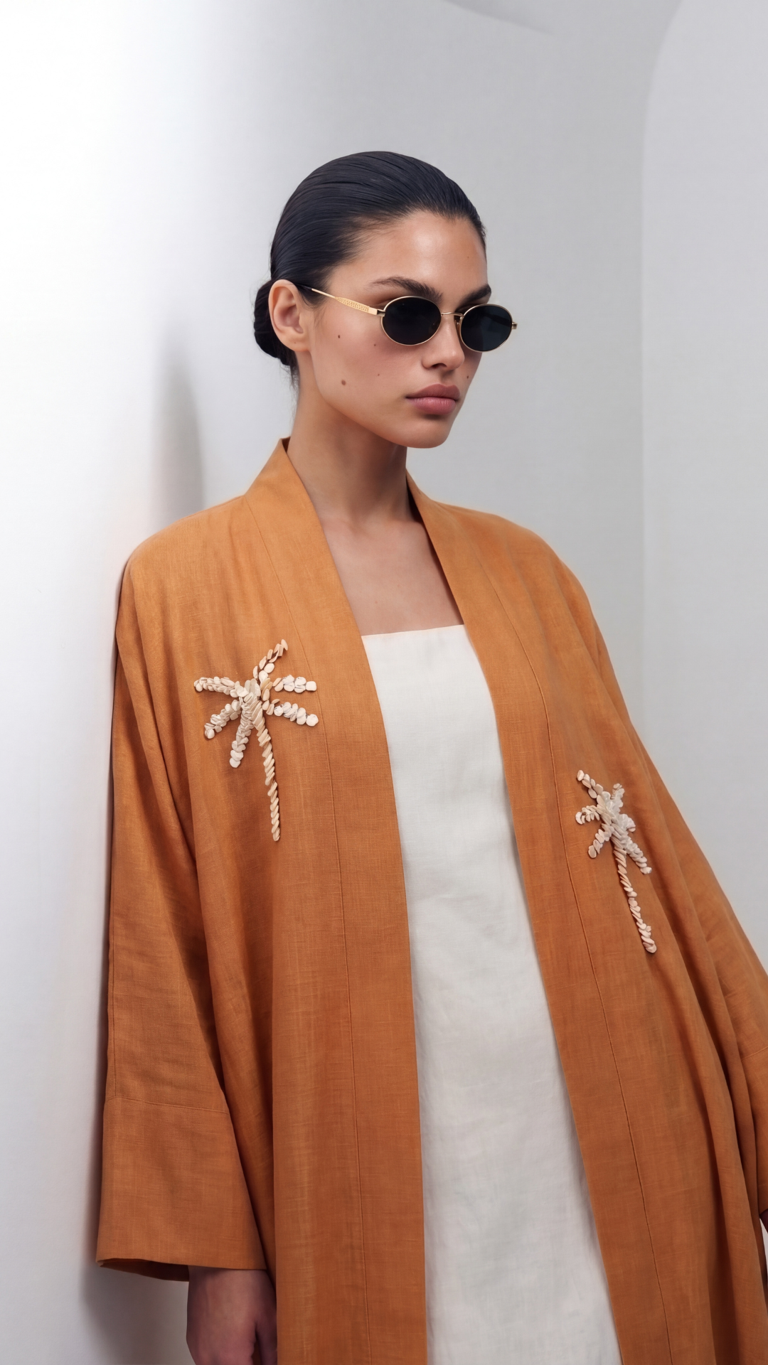 S105 | Shell Palm in Orange